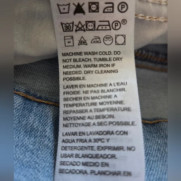 Levi's Blue Jean Shorts Women's Distressed High-Waisted Size: 30 - Picture 9 of 11